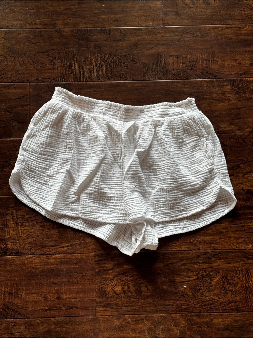 Aerie Casual White Crinkle Gauze Pull On Shorts Size XLarge